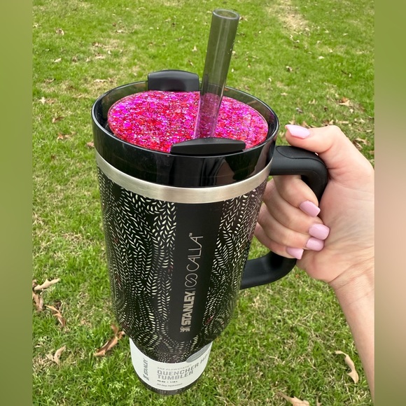 40oz Stanley with *custom* topper - Picture 1 of 4